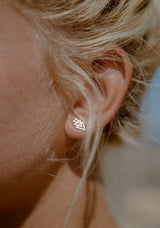TRIANGLE WHITE GOLD EARRING