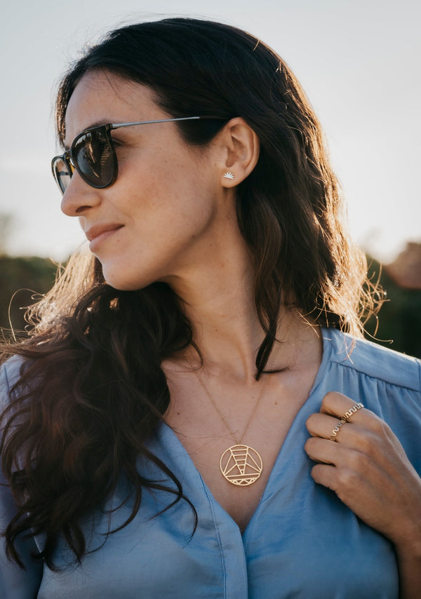 GEO PENDANT NECKLACE